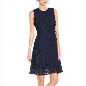 T Tahiti flower appliqué dress